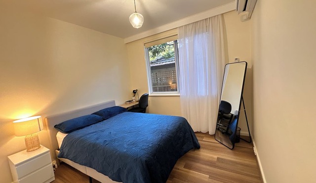 Peaceful family-friendly 2-bedroom apartment in Camberwell.