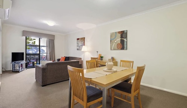 Great Value| 2 Bedroom | Secure | Northbridge Apartment