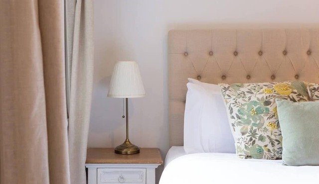 Harbourfront meets Heritage Chic near Barangaroo