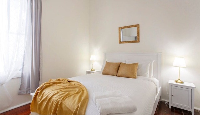 Rosa 3 is located a stones throw from SOuth Beach and the many restaurants and cafes South Fremantle has to offer