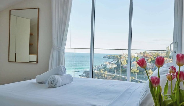 Tamarama Beachside, Ocean Views