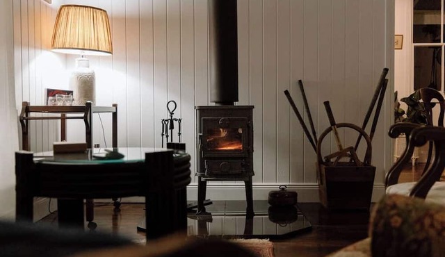 Seclusion, Rest and Romance at Gracie Cottage!