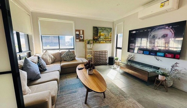 A Private Ensuite with A/C, Study and TV (Shared House)