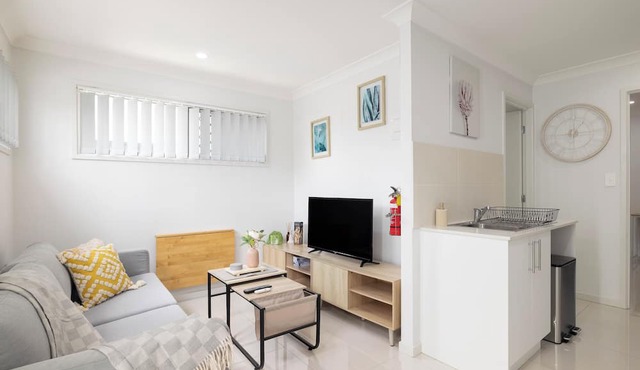 Smart Suites Self Check-in Apartments - 14 Freney