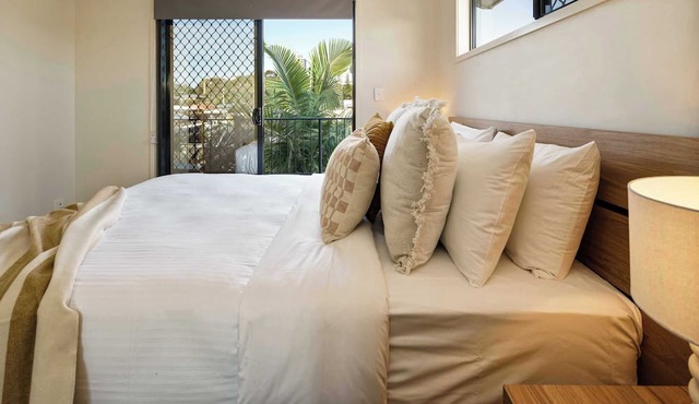 Sunny's Coastal Townhouse in Caloundra