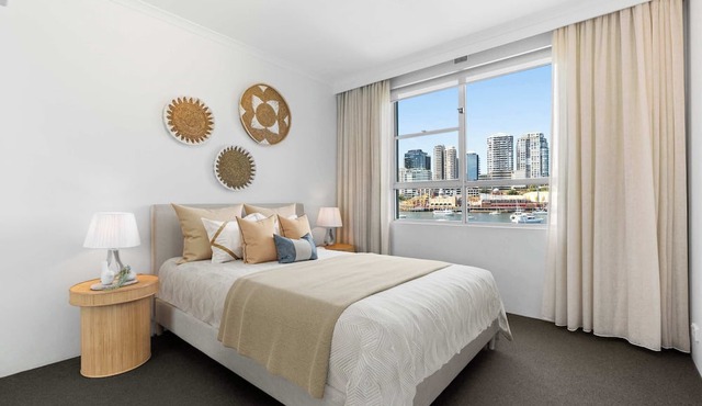 Sydney Harbourside Apartment