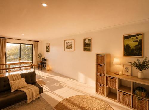 City Explorer Base 3BR&2 Floors&Walk to Mall & Airport Transit