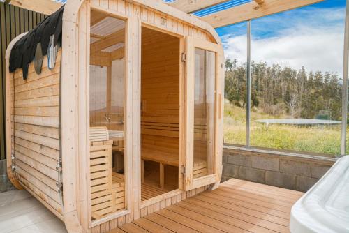 StayAU Breathtaking Panoramic Views Aurora Sauna
