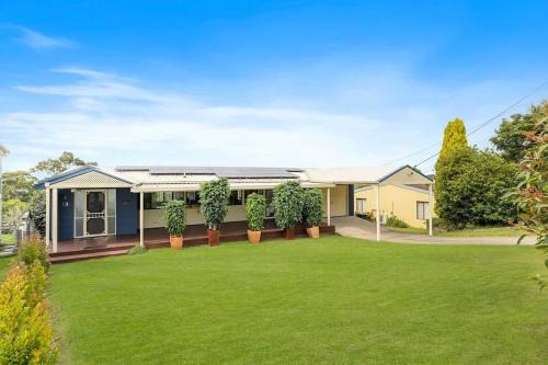 Bay Cottage Sleeps 14 with Panoramic water views