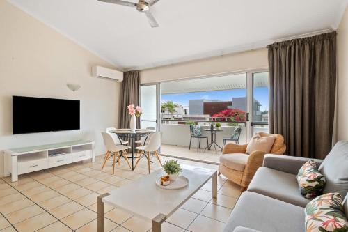 Prime Noosa location with pool