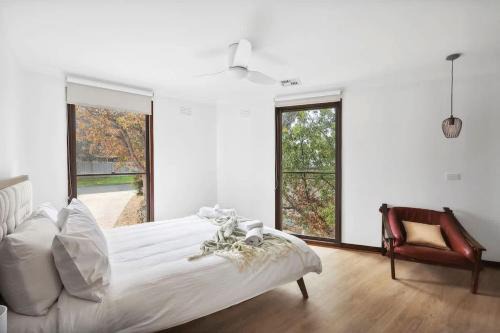 Family-Friendly Renovated 4BR Clifton Retreat