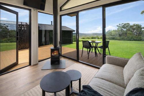 Luxe Villa - Ocean Views 15km to Coolum Beach