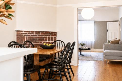 Central 3BR Heritage Home Walk to Sovereign Hill & CBD Free Parking