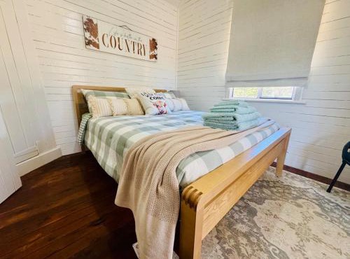 Highland Cattle Farm Stay at Elveden by Narraburra