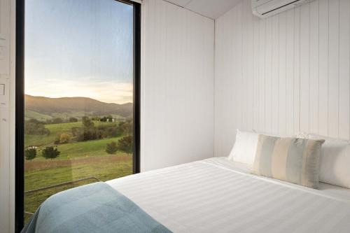 Nichol Road Hideaway at Annies Retreat by Tiny Away