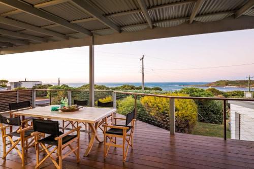Grace - Stunning Oceanview Escape on Cowaramup Bay