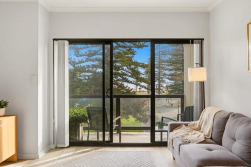 Belle Escapes - Bayview Escape Glenelg