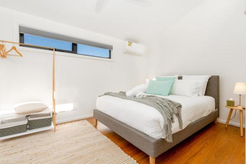 Great for groups, sleeps 11, pet friendly, CBD 4km