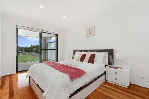 Panania 6Br house near Train Shops Sports Rivers