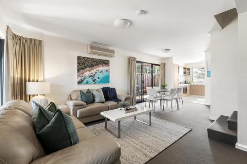 Apartment 46 - Town Central - Close to Walktrails