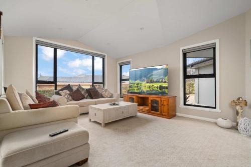 Beautiful Spacious Home in a Serene Setting