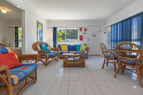 Blueys Beach Villa Manyana 14