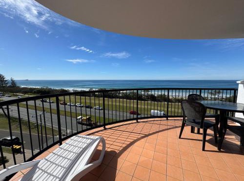 Absolute Beachfront Penthouse with Exclusive Rooftop