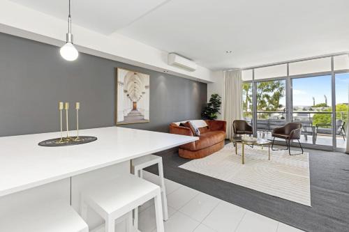 Urban Elegance 3bdrm CATBus PerthCBD,WACA,Optus