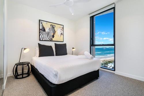 Luxury Beachside Apartment - The Hemingway