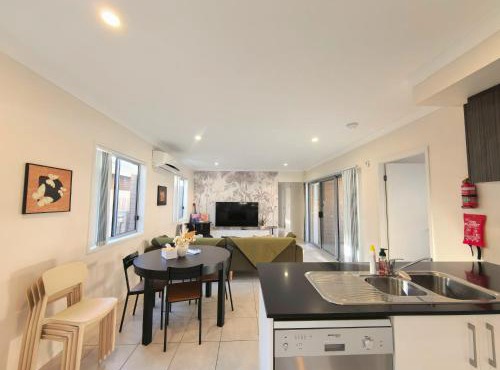 4b2b Coomera Comfort Lodge Near Theme Park & Westfield