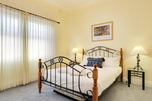 Bayview Family Apartments Glenelg