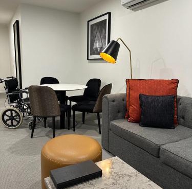 Deco Hotel Canberra