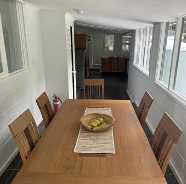 Deer Valley Farm Stay Illawarra sleeps up to 9