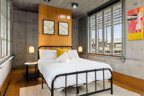 Modern & Stylish 3BR in Redfern