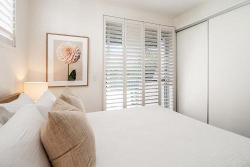 Headlands Hideaway - Pet Friendly Home at Moffs