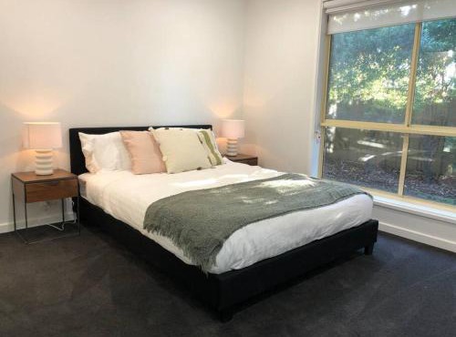 Hahndorf Home, walk to main st, sleeps 8