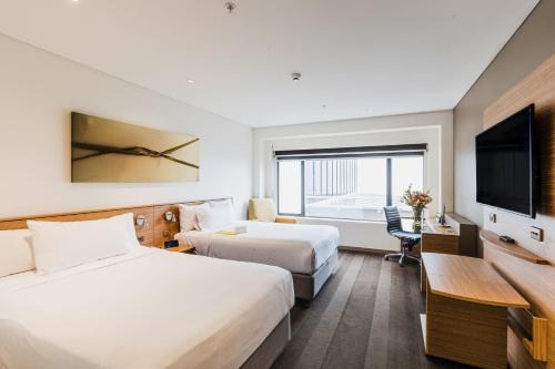 Crowne Plaza Canberra by IHG in Canberra