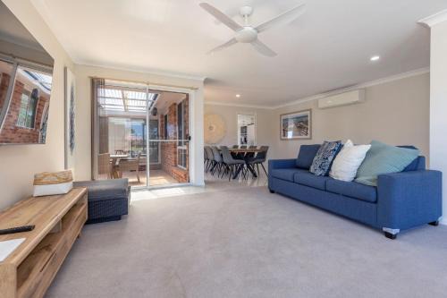 114 Elizabeth Pde