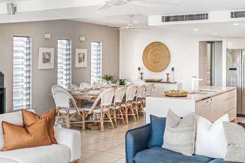 Alex Beach House