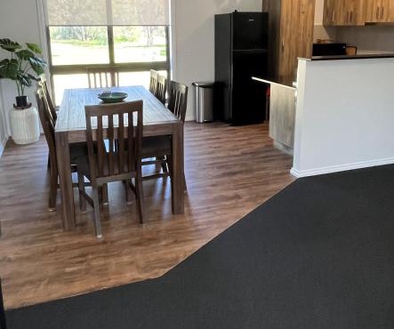 Mountain View Motor Inn & Holiday Lodges