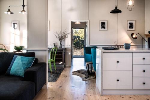 Table Hill Cottage - dog friendly retreat