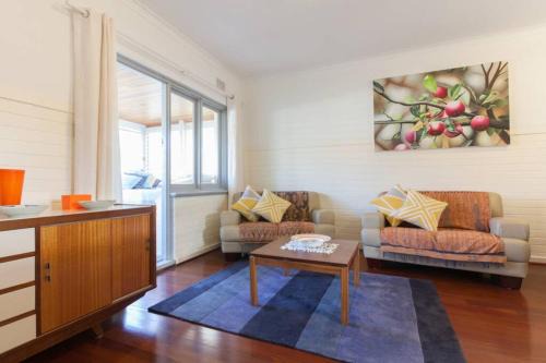 B7 Crawley Apartment 1 BRM & Sleepout near UWA