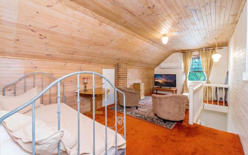 Eliza 1875 Red Brick Duplex Townhouse