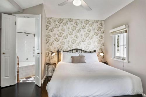 Cottage 4 Hyams Beach Seaside Cottages